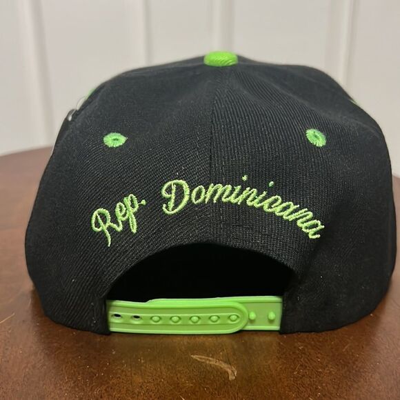 🔥🔥 “NWT” REPUBLICA DOMINICANA Flat Bill SnapBack Hat  - Brand new never worn - Picture 3 of 5